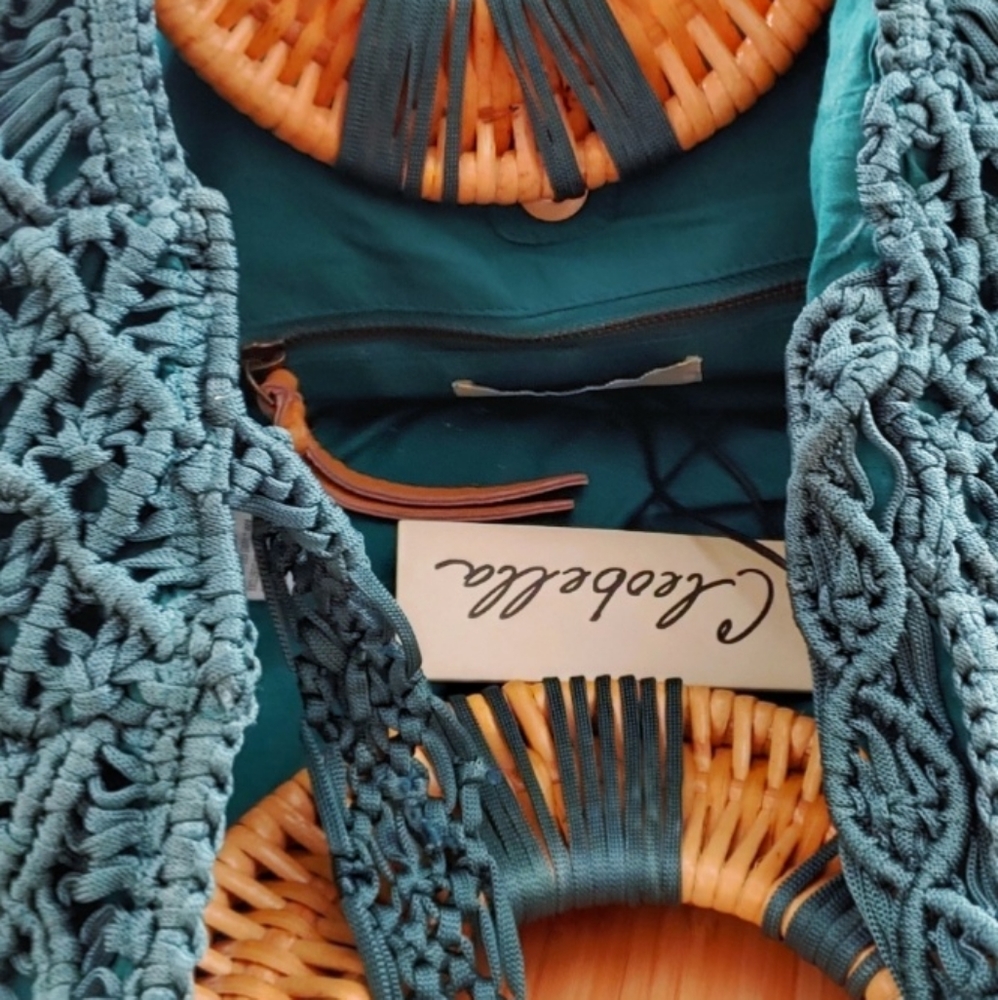 Cleobella Buenos Crossbody Bag - Picture 4 of 9